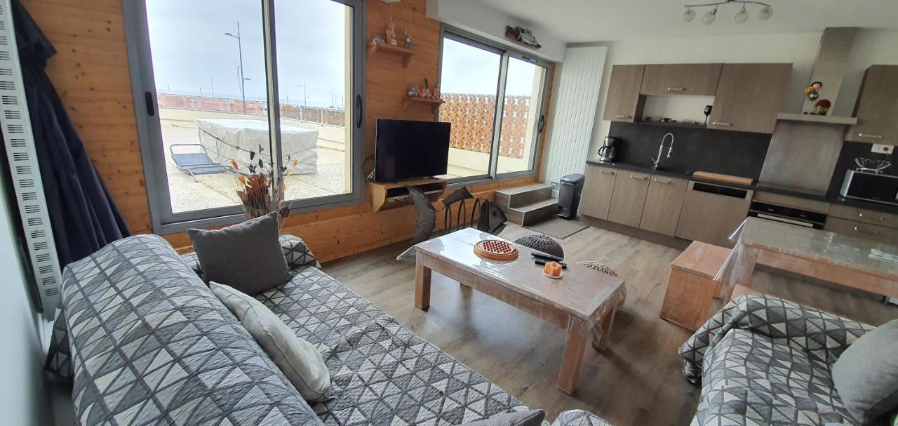 Appartement Vue Sur Mer Et Port Grandcamp-Maisy Exterior photo